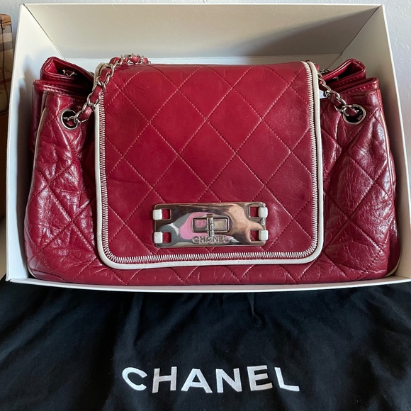 Chanel Dark Red Accordion Shoulder Bag - Picture 1 of 9